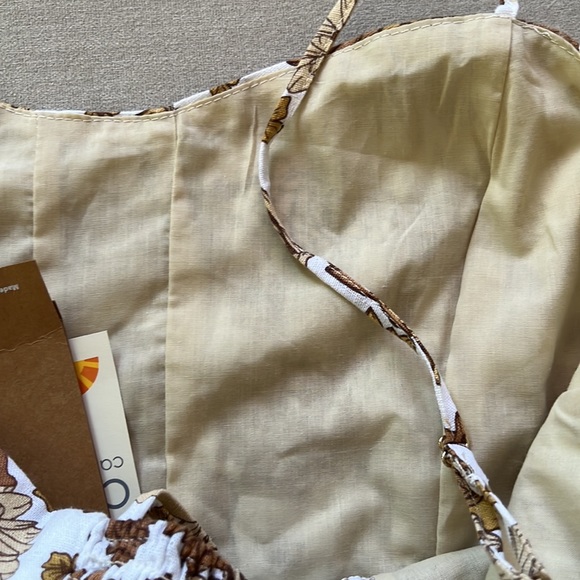 C & C California Linen Floral Top Size 8 - Picture 9 of 12